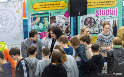 II LO w Białymstoku zaprosiło nas na Targi Edukacyjne. Zaprezentowały się wszystkie wydziały Politechniki Białostockiej!