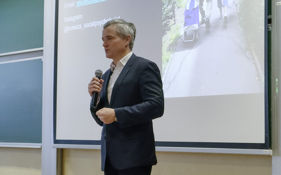 Czy grozi nam epidemia samotności? – wykład o roli relacji społecznych