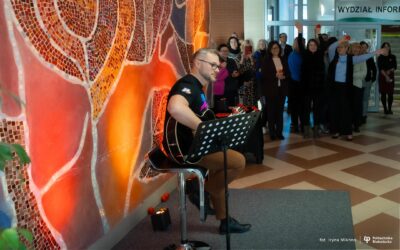 Politechnika Białostocka gra z WOŚP! Za nami koncert Prorektora, przed – prezentacje studentów na Rynku Kościuszki