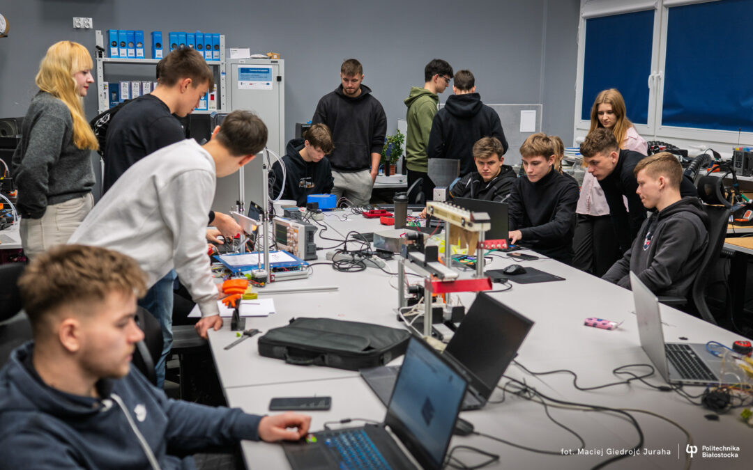 Inżynier od pierwszego semestru. Innowacja w kształceniu na Wydziale Mechanicznym Politechniki Białostockiej