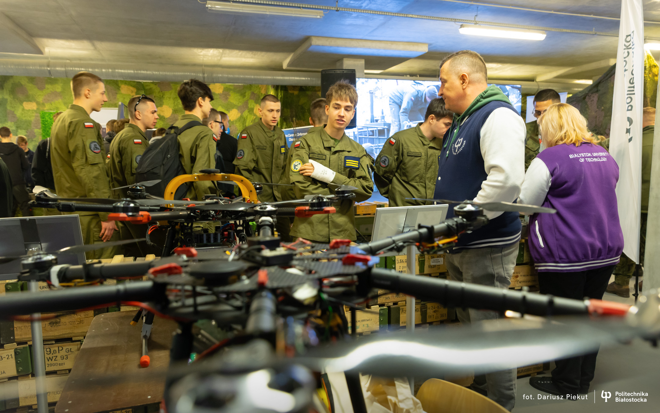2026-04-17-Wojskowe-targi-służby-i-pracy-fot-Dariusz-Piekut-PB