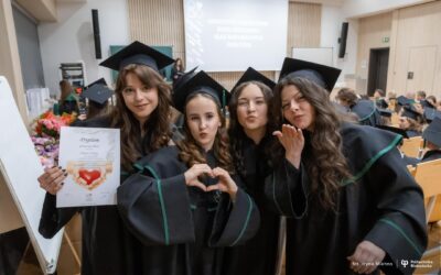 Akademickie Liceum Ogólnokształcące Politechniki Białostockiej pożegnało 55 maturzystów